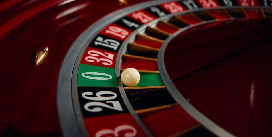 What is the difference between European Roulette and French Roulette?